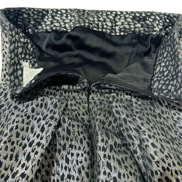 Women’s Charlotte Russe Silver Leopard Mini Dress Size Medium - Picture 13 of 14